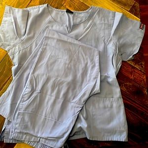Cherokee scrub set